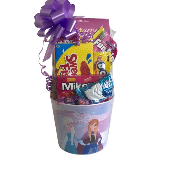 Disney FROZEN MOVIE Night Popcorn, Candies & Snack Treats Tub - Picture 5 of 15